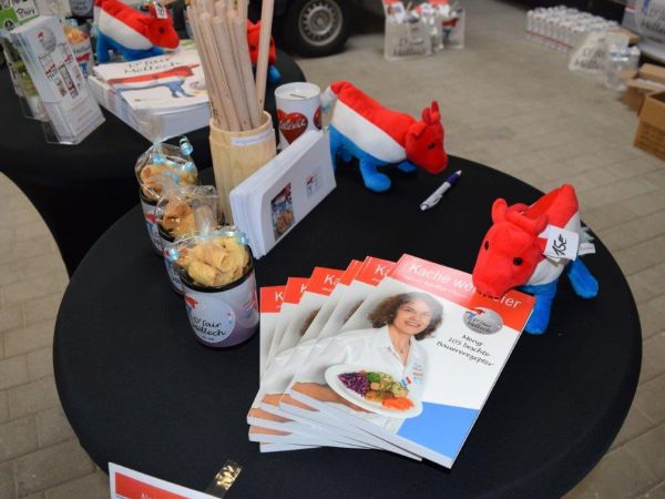 Aweiung Goebel 10 Aweiung Goebel 10