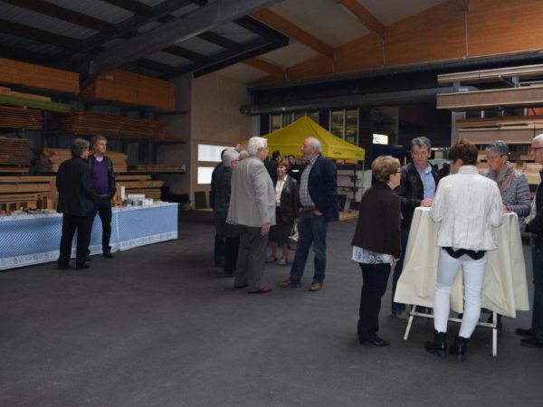 Aweiung Goebel 18 Aweiung Goebel 18