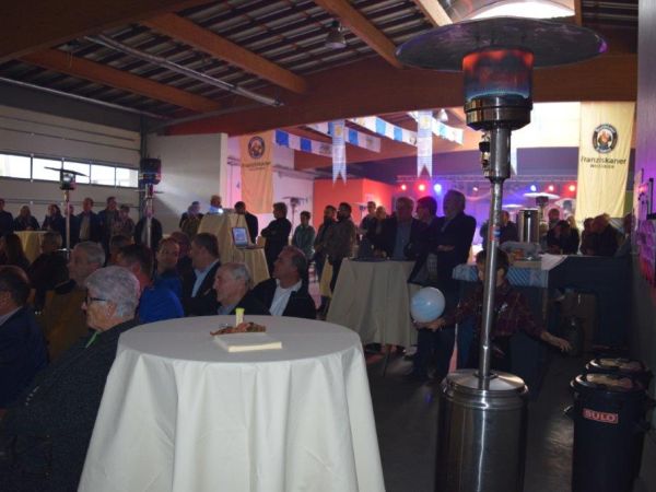 Aweiung Goebel 23 Aweiung Goebel 23