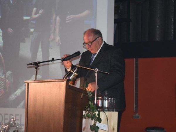 Aweiung Goebel 29 Aweiung Goebel 29