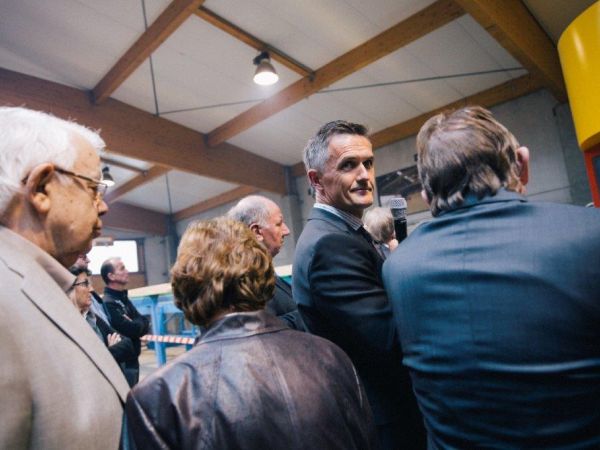 Aweiung Goebel 80 Aweiung Goebel 80